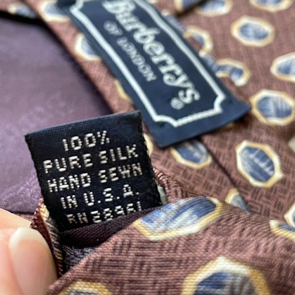 Burberry Hand Sewn Silk Tie‎ - Picture 5 of 5